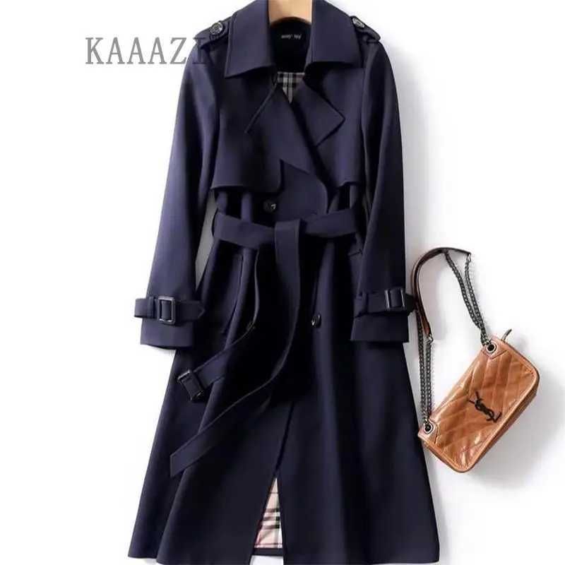 Navy blau