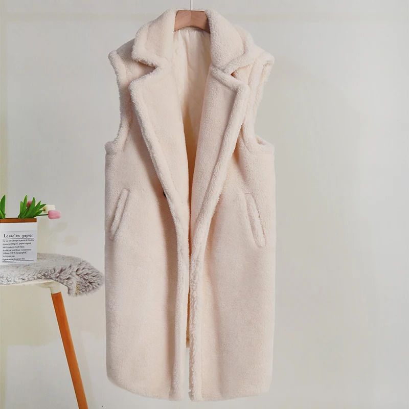 manteau en peluche beige