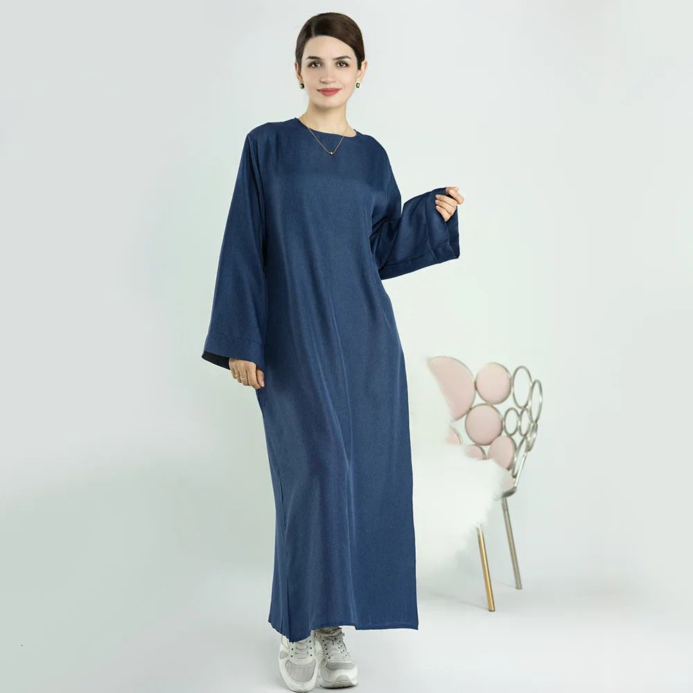 robe bleu foncé