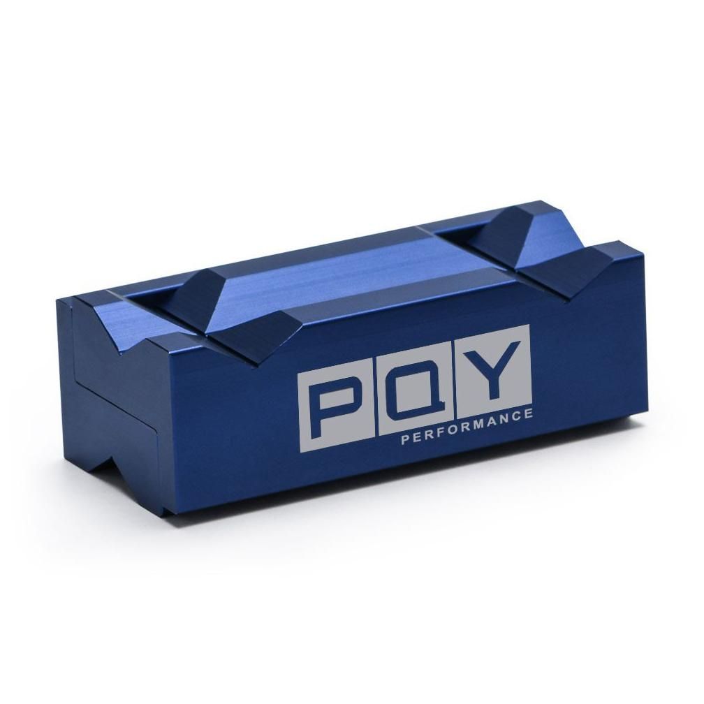 Blauw met PQY -logo