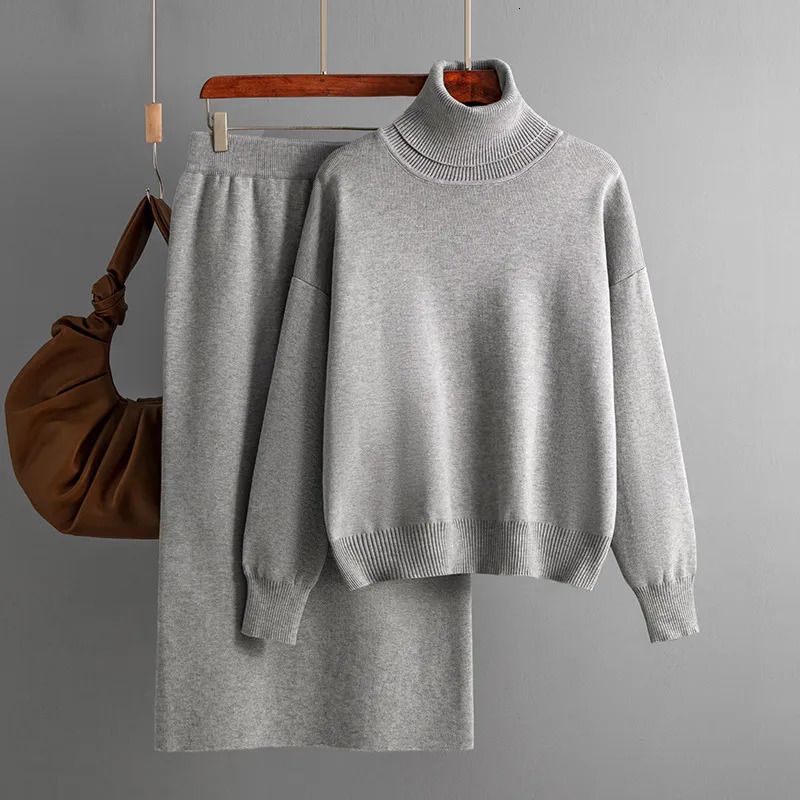 turtleneck-grey