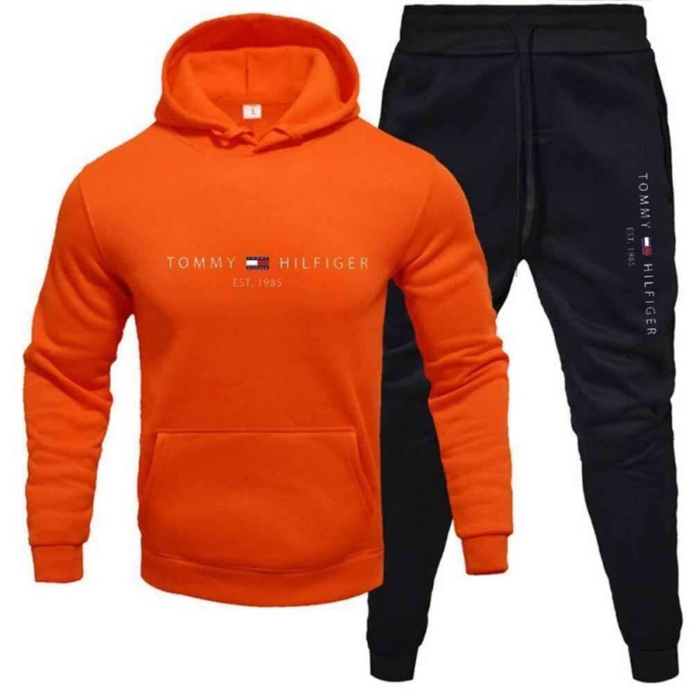 Pantaloni arancione + neri