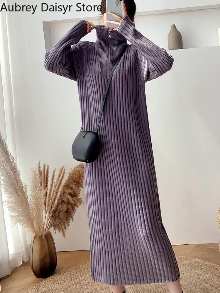 Robe tricotée violette