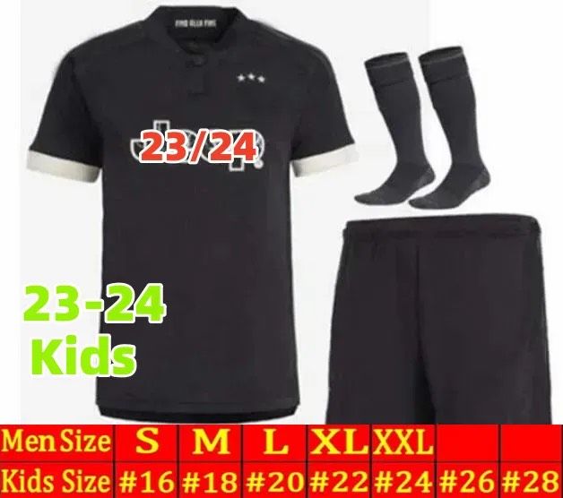 third kids kit +socks