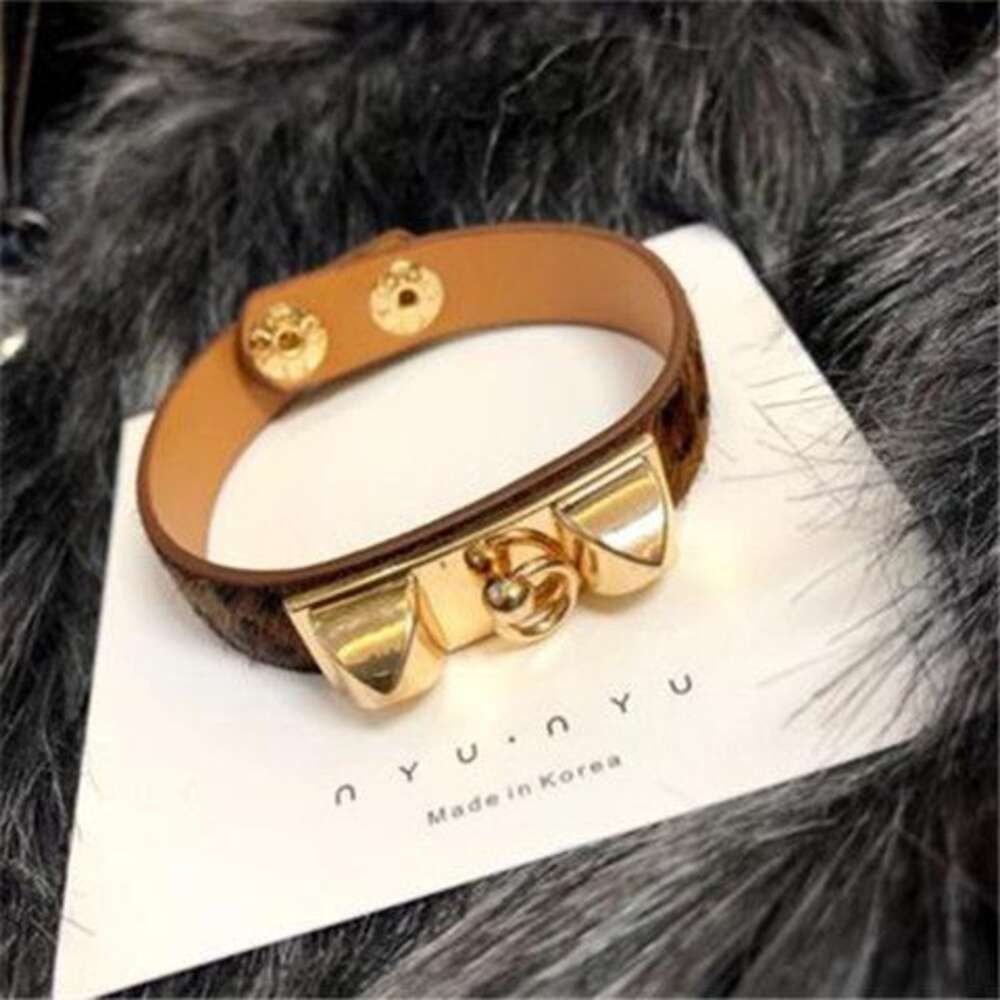 Light Brown Leopard Pattern Bracelet