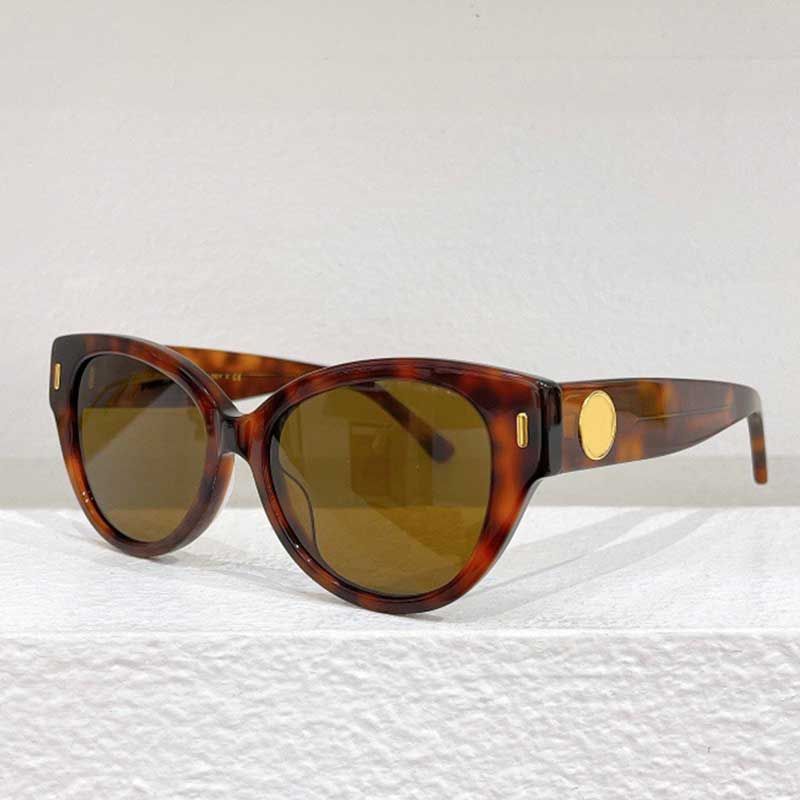 Lentes marrons com armação ágata