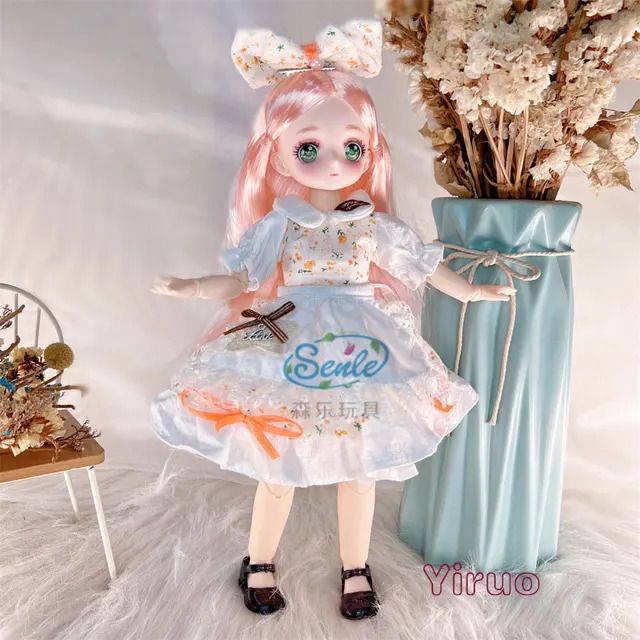 Yiruo-Doll e roupas