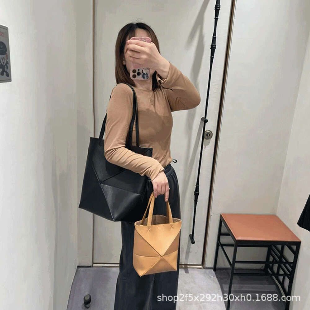 Foldable tote bag designer top