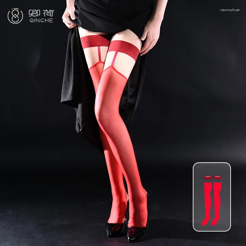 Chaussettes Rouges Bord Rouge