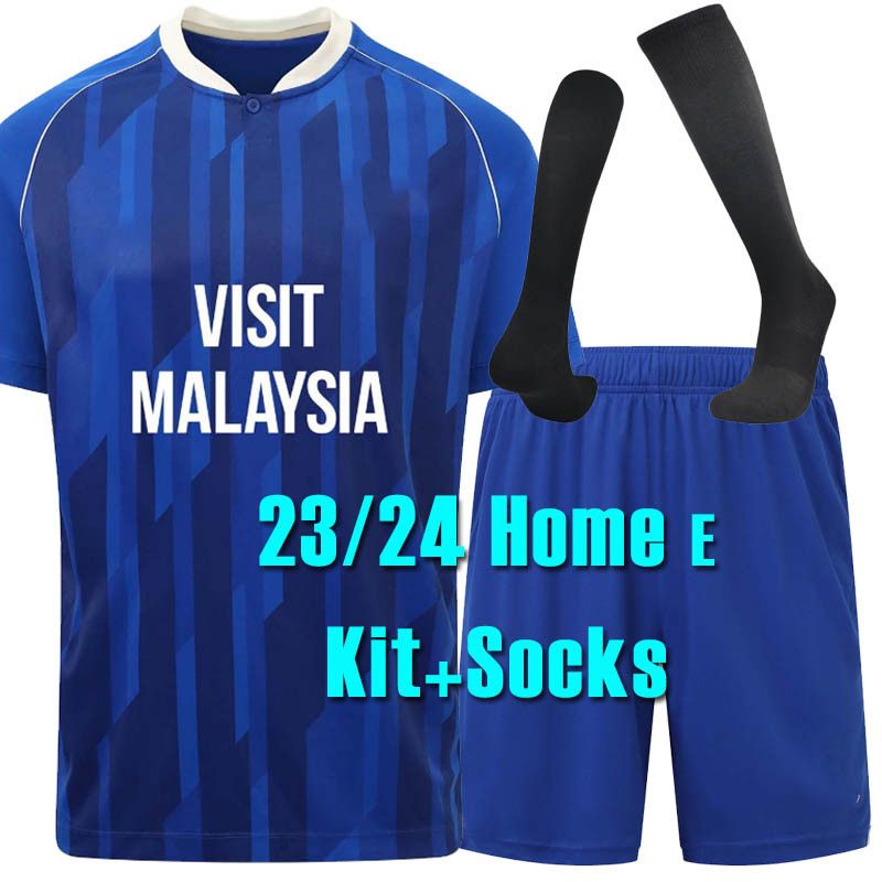 23 24 Home kit+socks