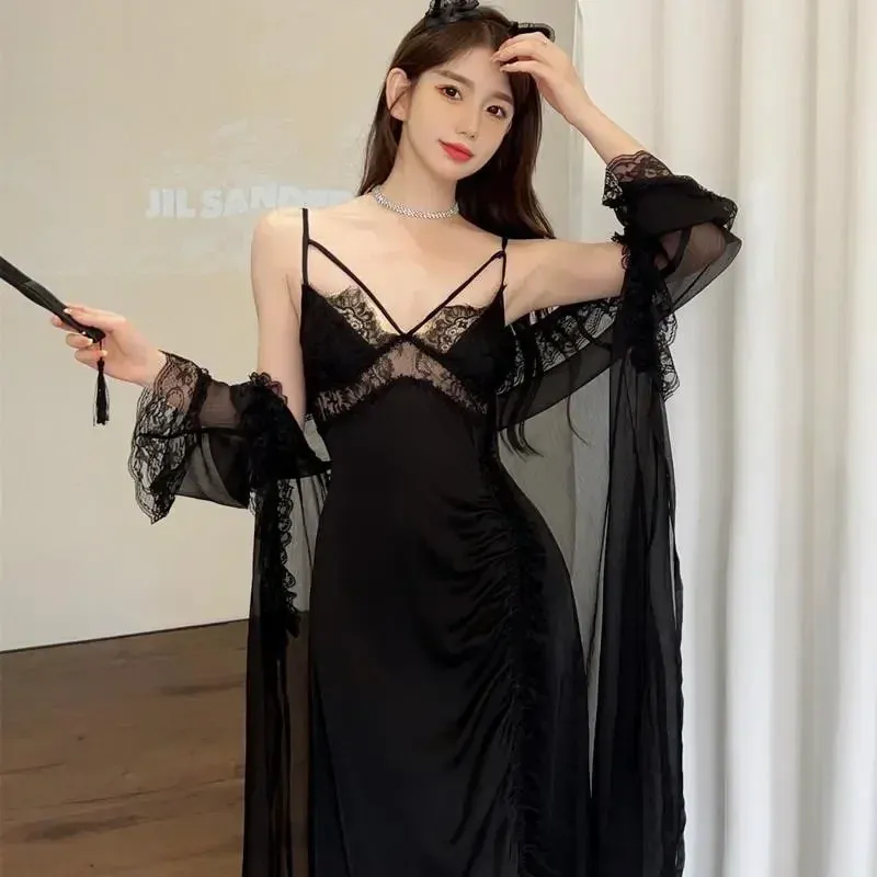 黒いローブドレス