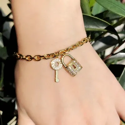 Un seul bracelet