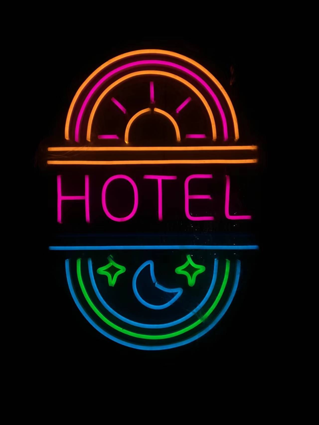 Hotel(21.7*15.7 inch)