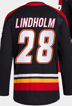 28 Lindholm Black