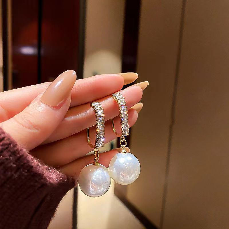 NO.17A pair of earrings
