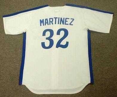 32 Dennis Martinez