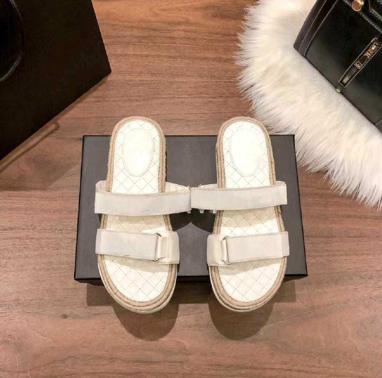 09 slippers