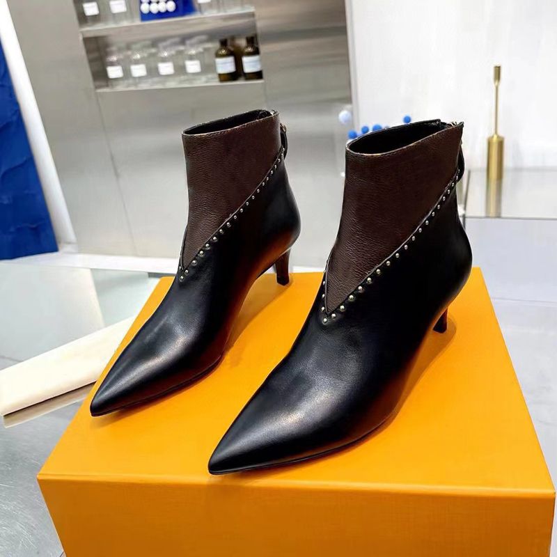 Thin Heel boot black with brown