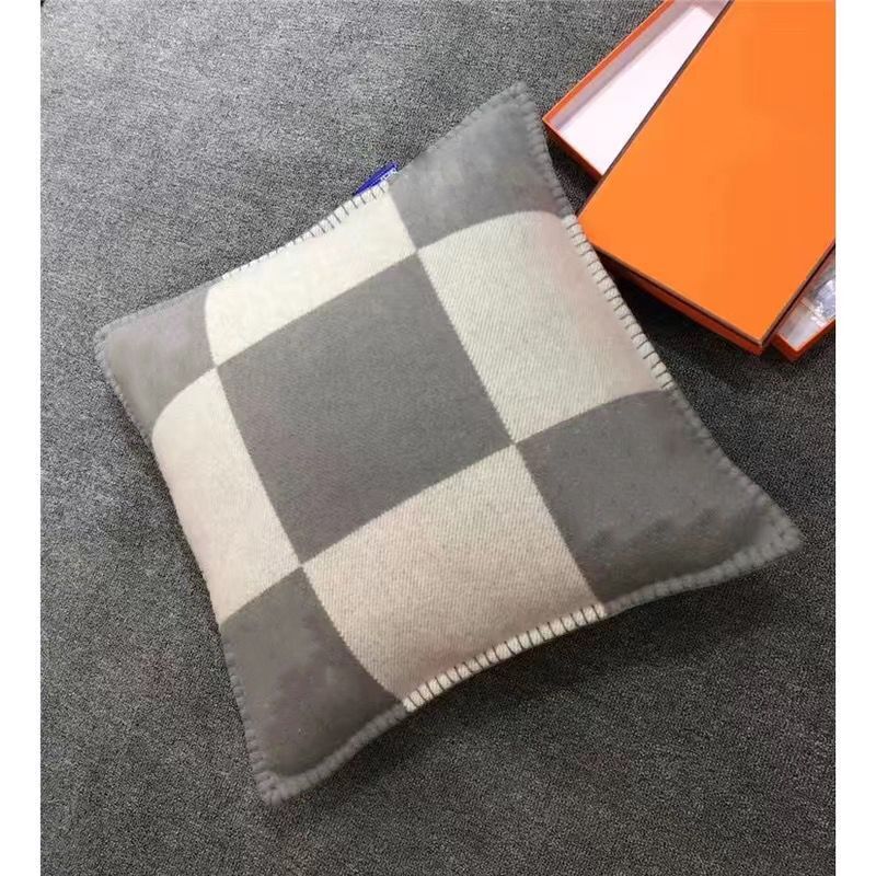 6 Pillow 45-45cm