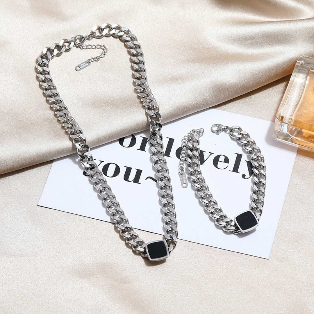 Черное квадратное серебряное ожерелье + брасея