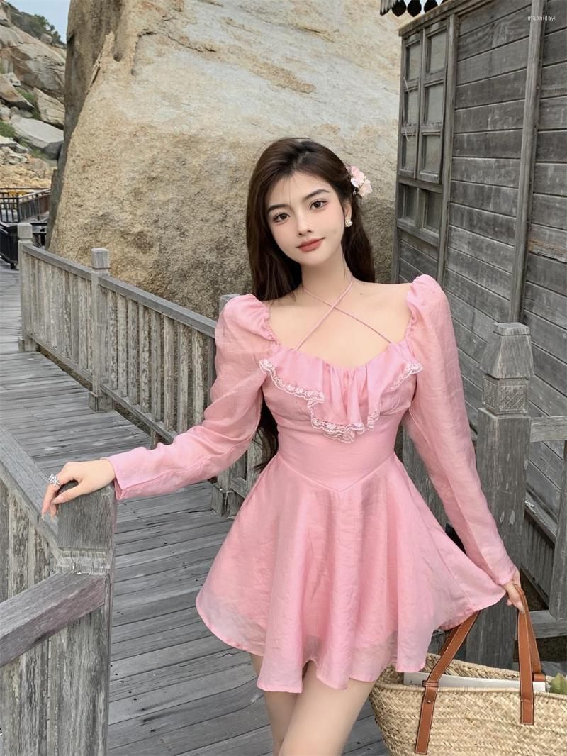 pink dress