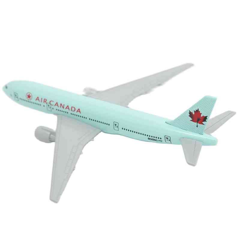 Air Canada B777