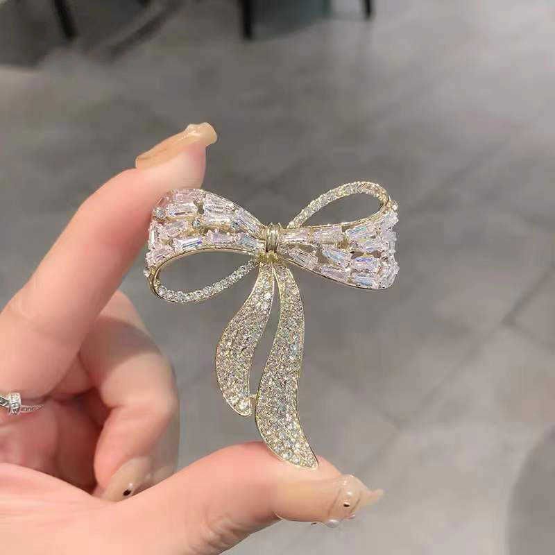 Bow Tie Zircon Brooch