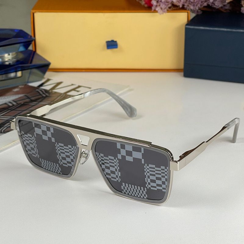 Louis Vuitton Sunglasses 1.1 Evidence Metal Square mens sunglasses