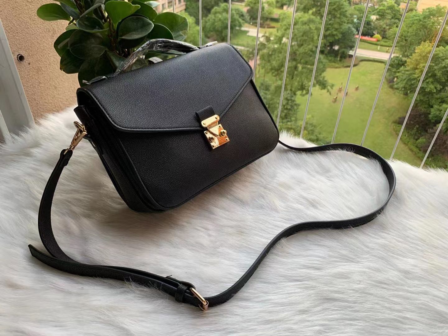 M40780/M41487 Pochette Handbag Women Luxury Designer Metis Bags Handbags  Lady Messenger Fashion Shoulder Bag Crossbody Tote Wallet Purse From  Sunlight2022, $17.98