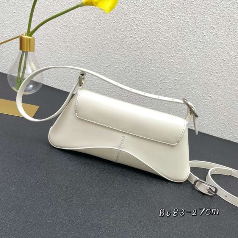 1#8083 size27x25.5x4.8cm