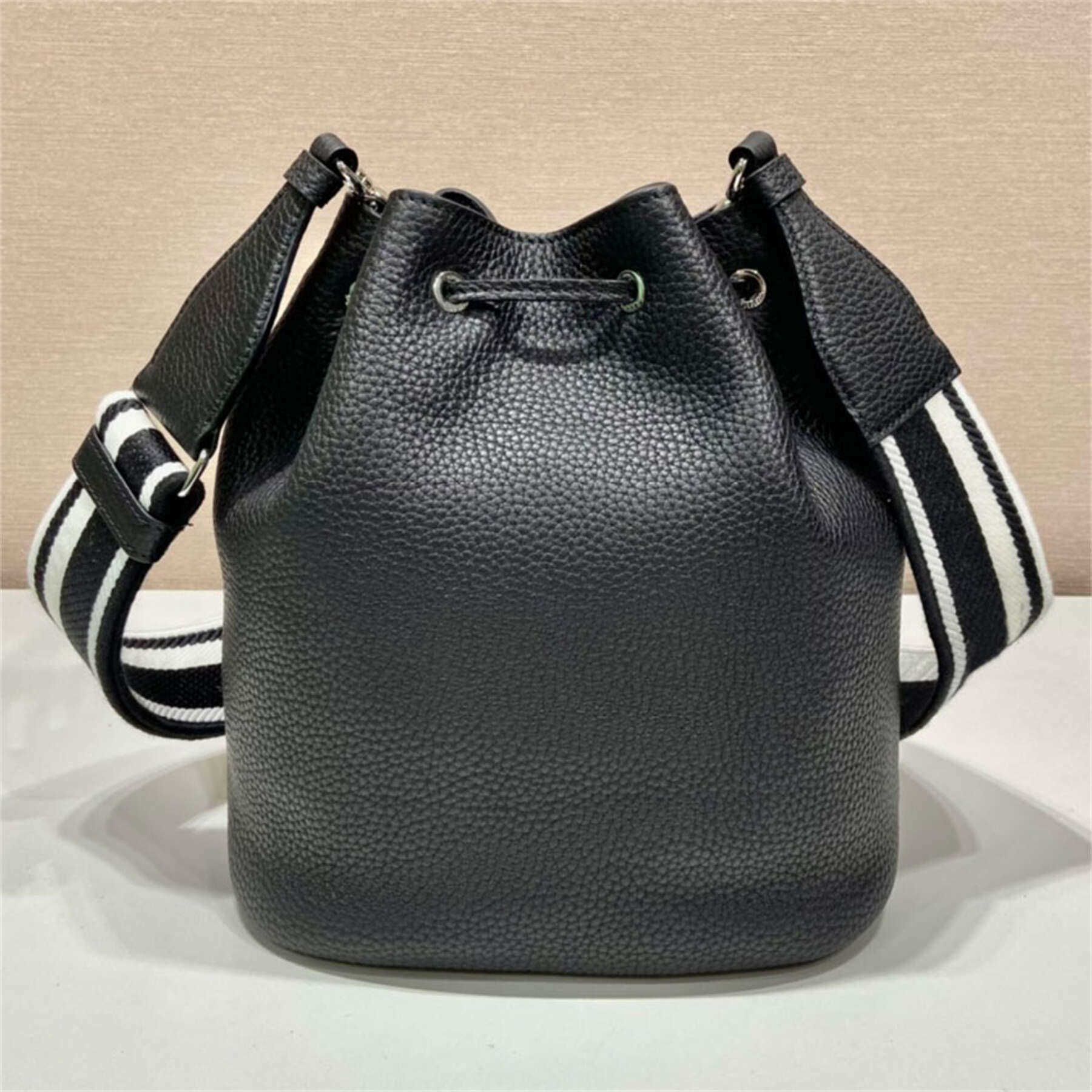 Womens Leather Bucket Bag Shoulder Bags Designer Top Quality