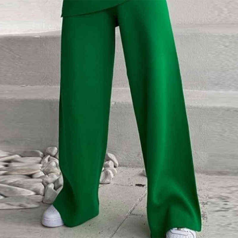 green pants