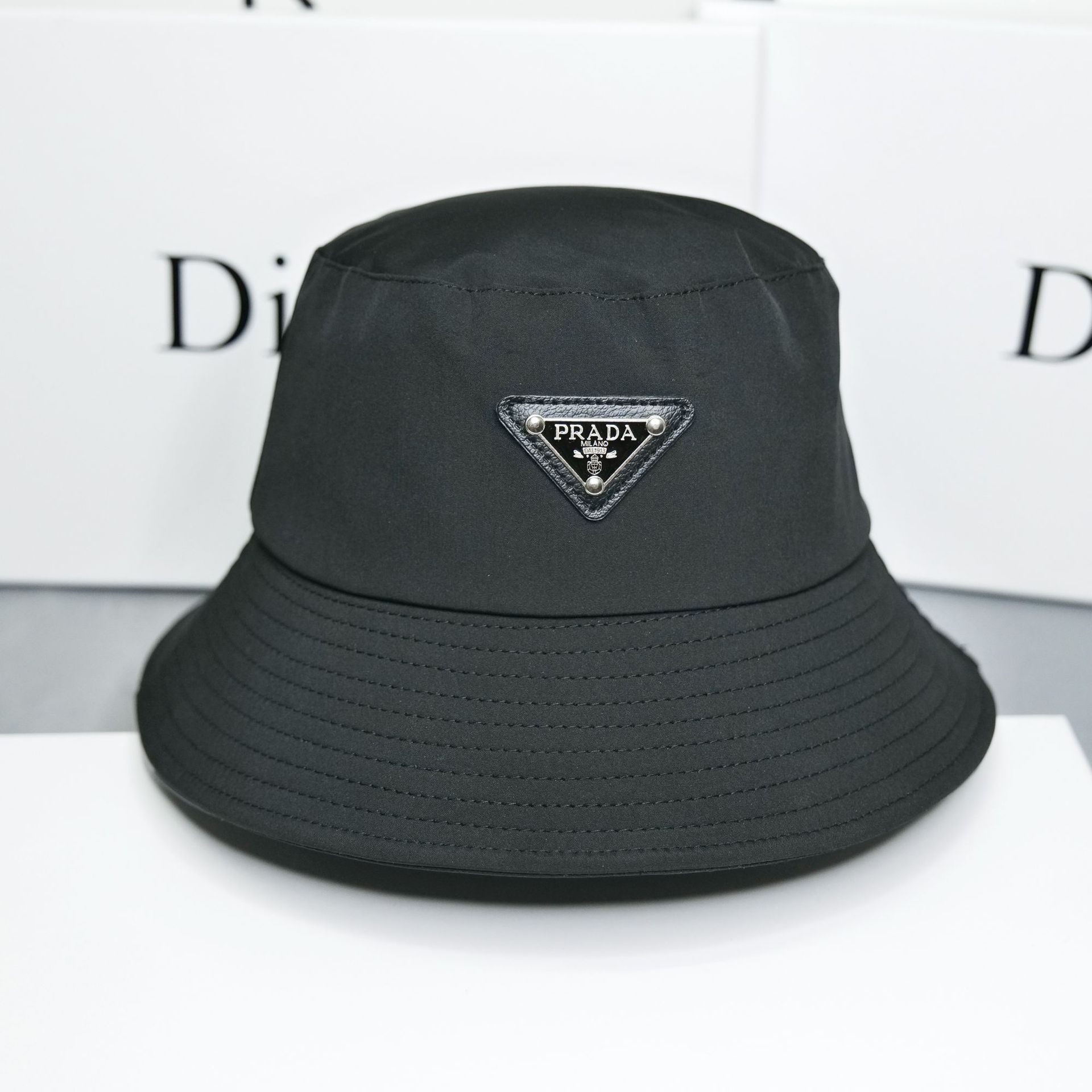 1.Bucket Hat Black