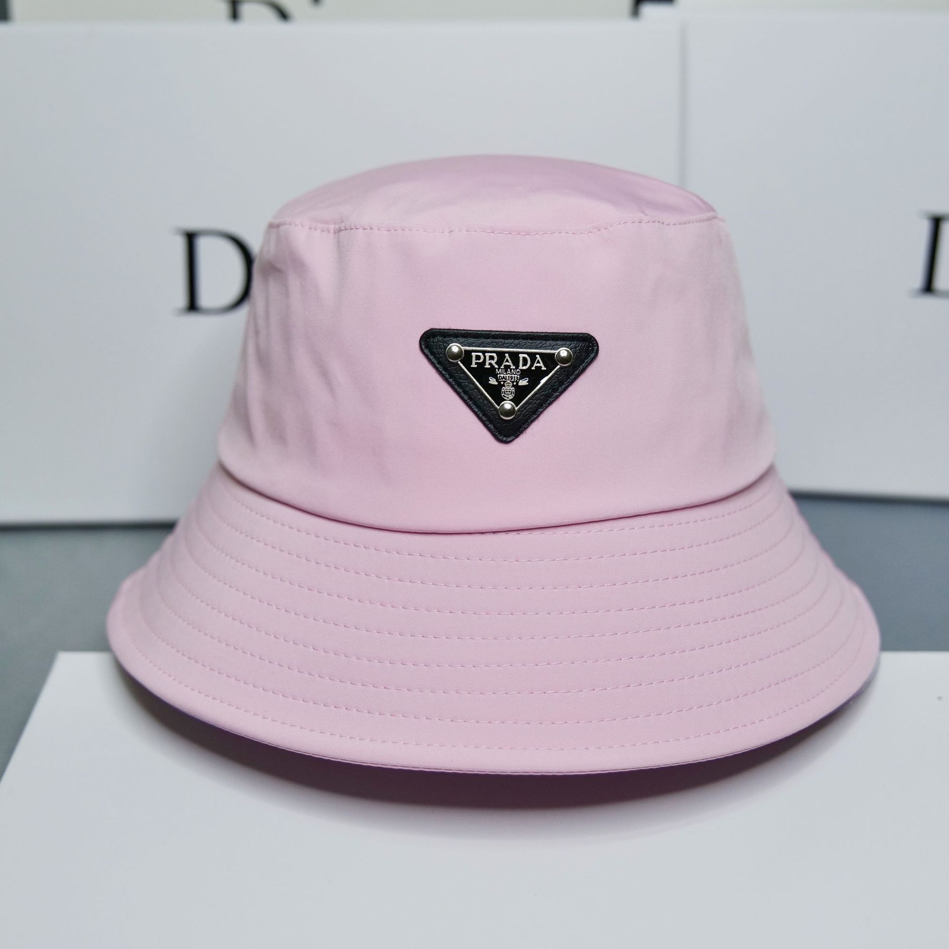 1.Bucket Hat Pink