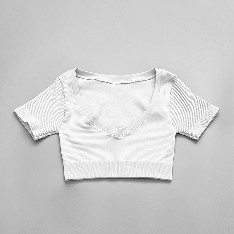 c8 (tee-shirt blanc)