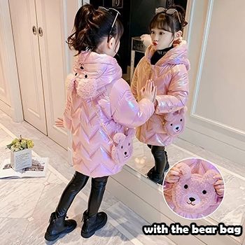 abrigo rosa con bolsa