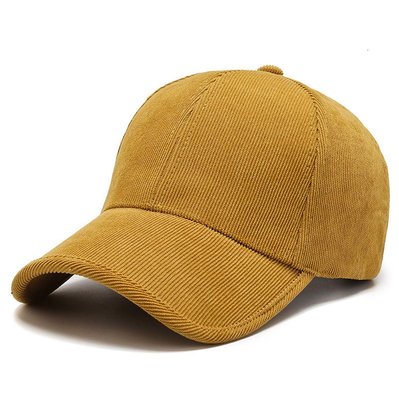 黄色の野球帽