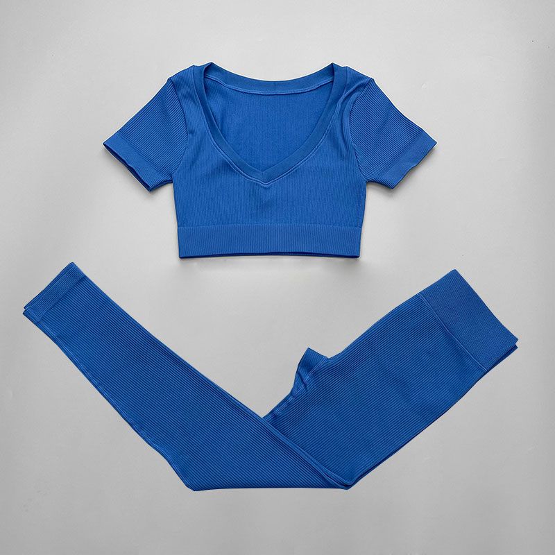 C11 (T-shirt pantaloni blu)