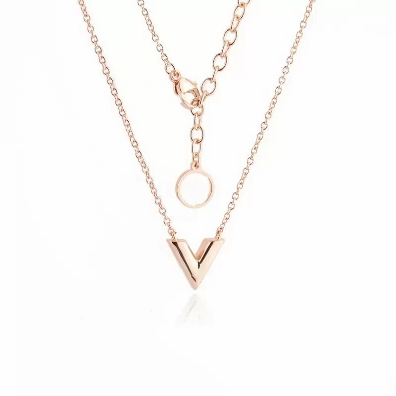 rose gold necklace