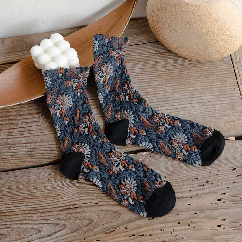 1 female socks