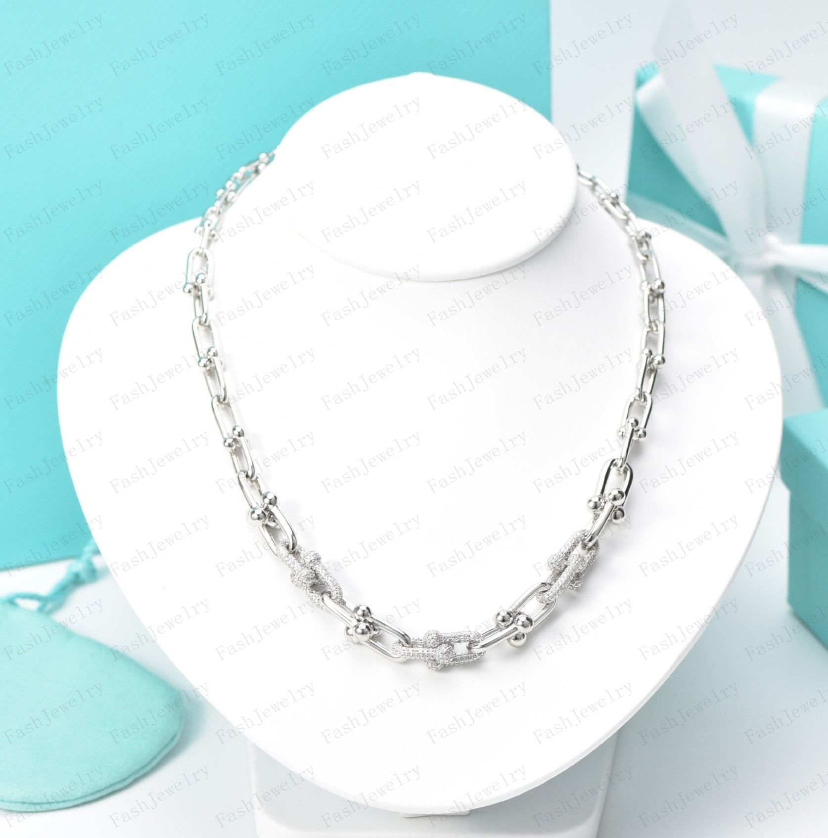 Platinum colored necklace