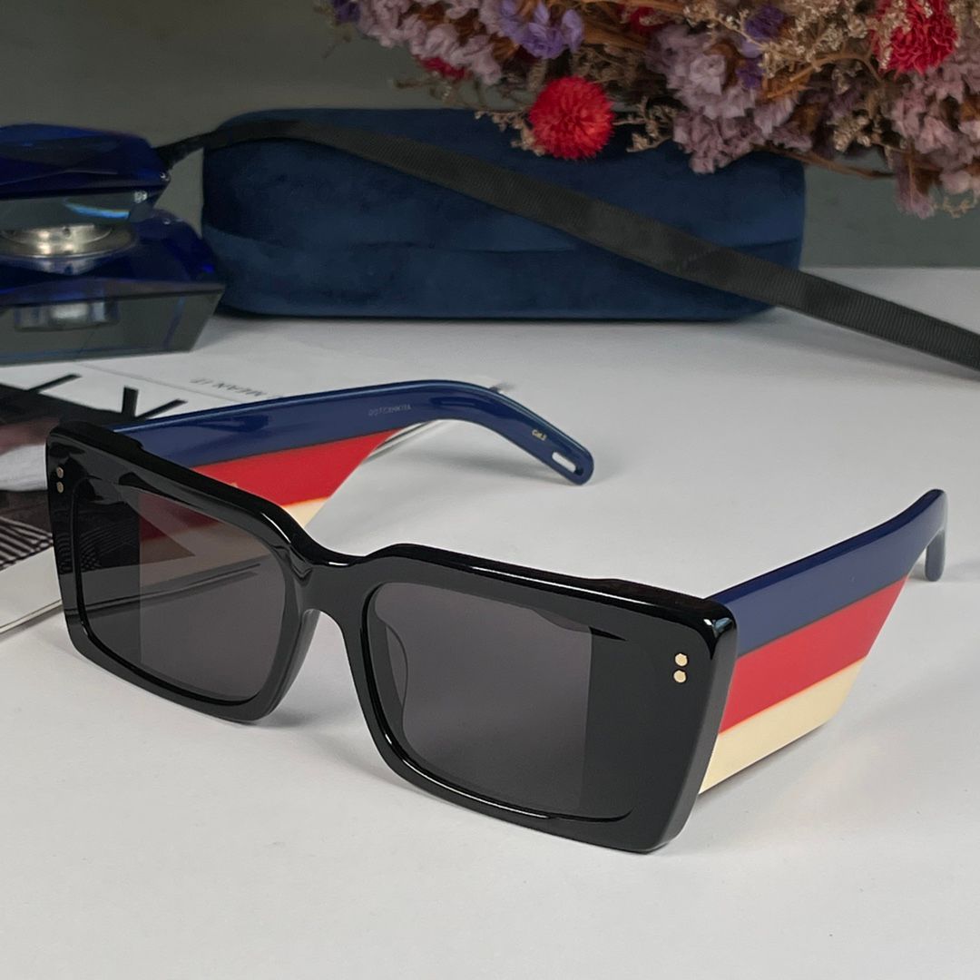 Cadre noir Grey Lens Blue Red White Jame