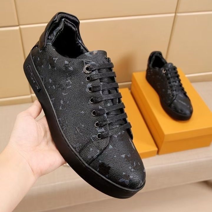 Louis Vuitton Men Calfskin Shoes