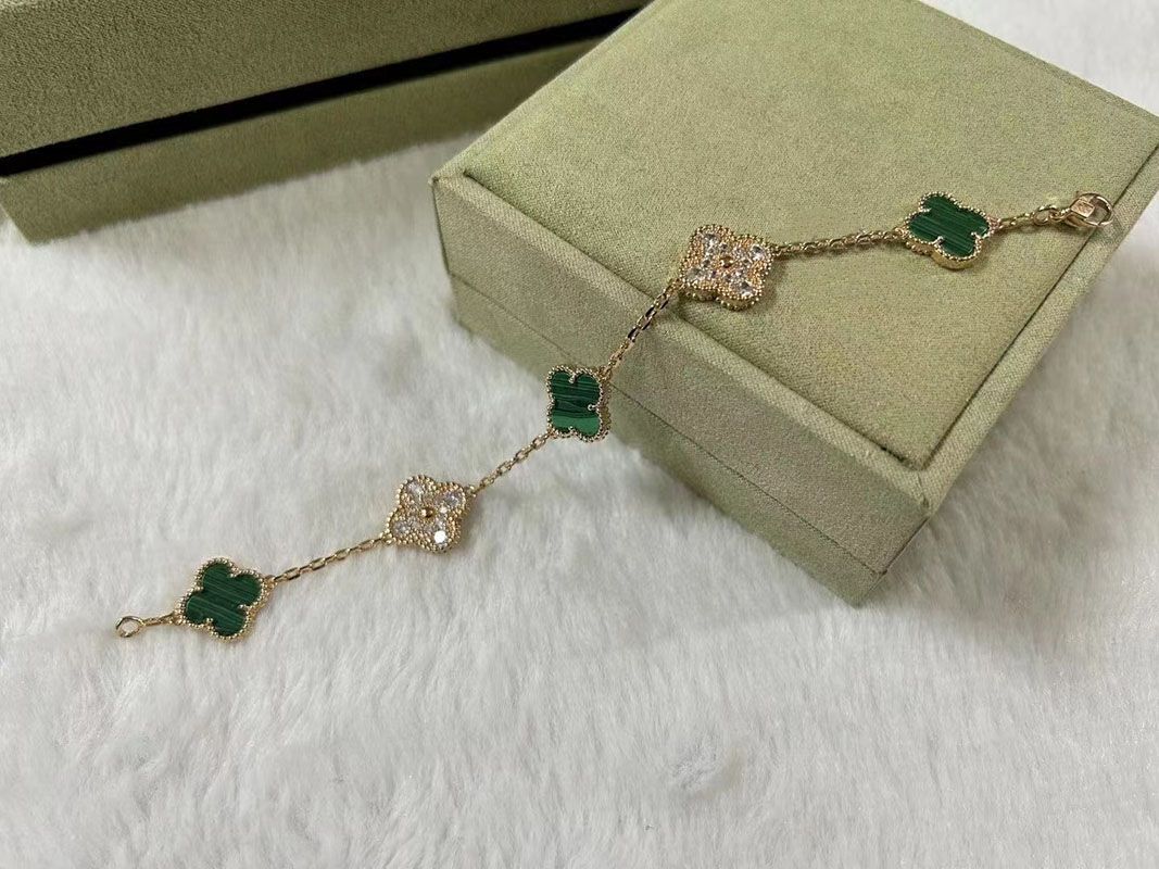 Rose Gold Green Diamond