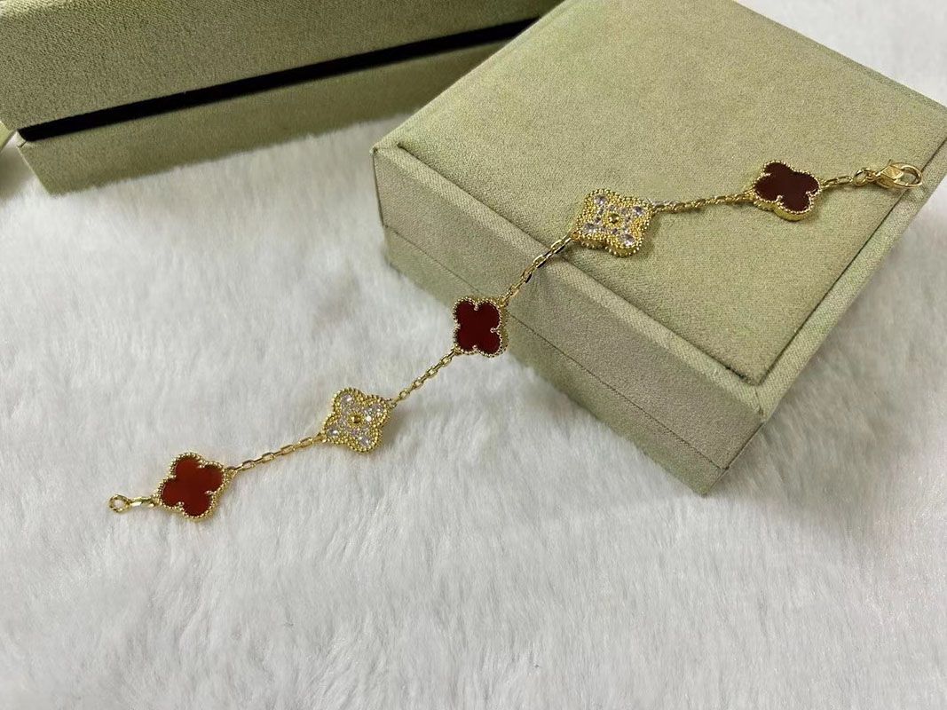 Diamante Vermelho de Ouro