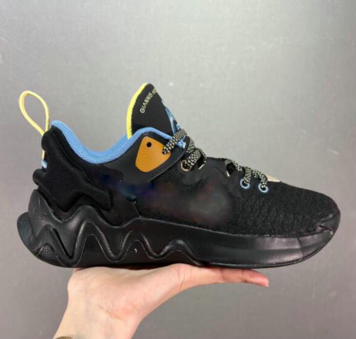 zoom freak 3s