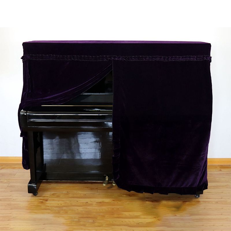 Lila pianokåp