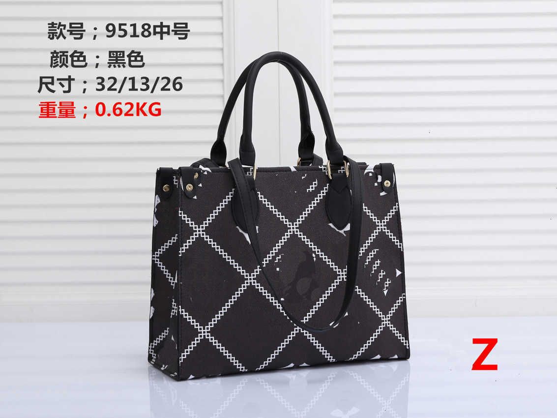 9518 black 32cm