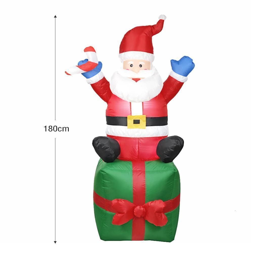 1,8 m de Père Noël