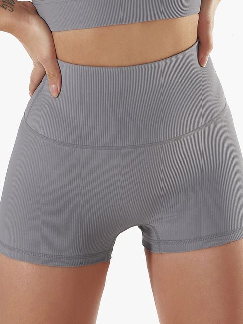 Shorts cinza